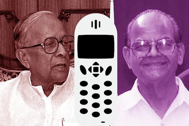 When was the 1st Mobile Phone Call in India made?